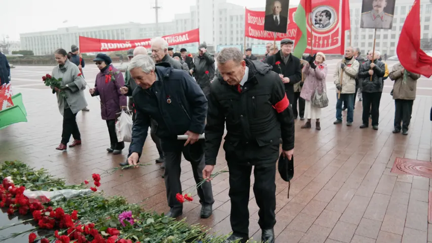 Каля помніка Леніну сёння аншлаг: другая акцыя за дзень (фота)