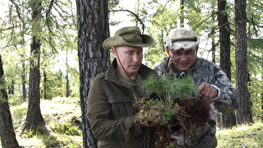 Пакуль Лукашэнка чакае новай сустрэчы, Пуцін сышоў у горы (фота)