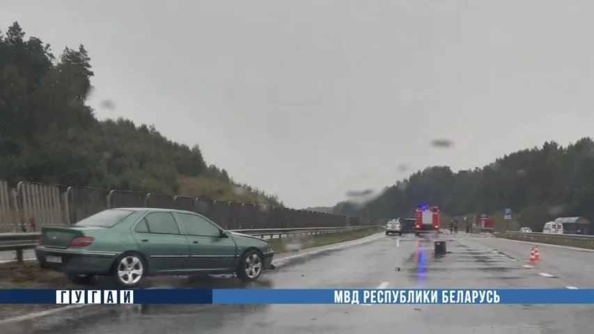 Пад Лагойскам перакулілася маршрутка, загінуў пасажыр