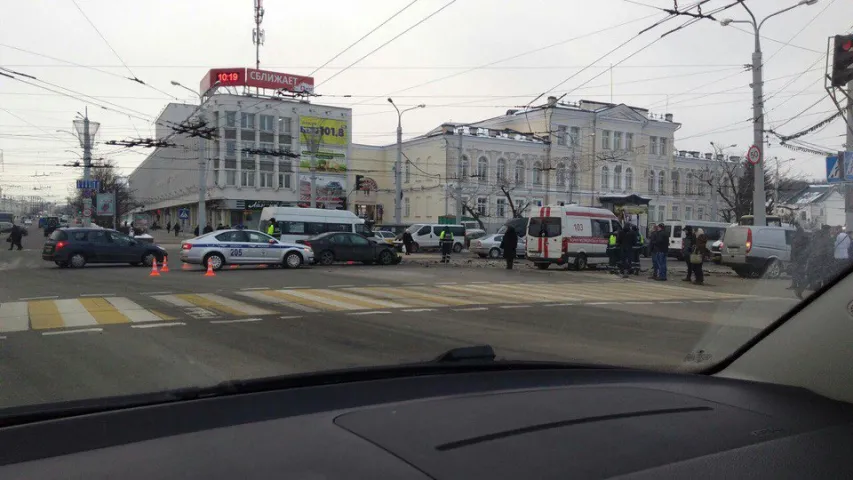 У Віцебску мікрааўтобус збіў чатырох пешаходаў (фота)