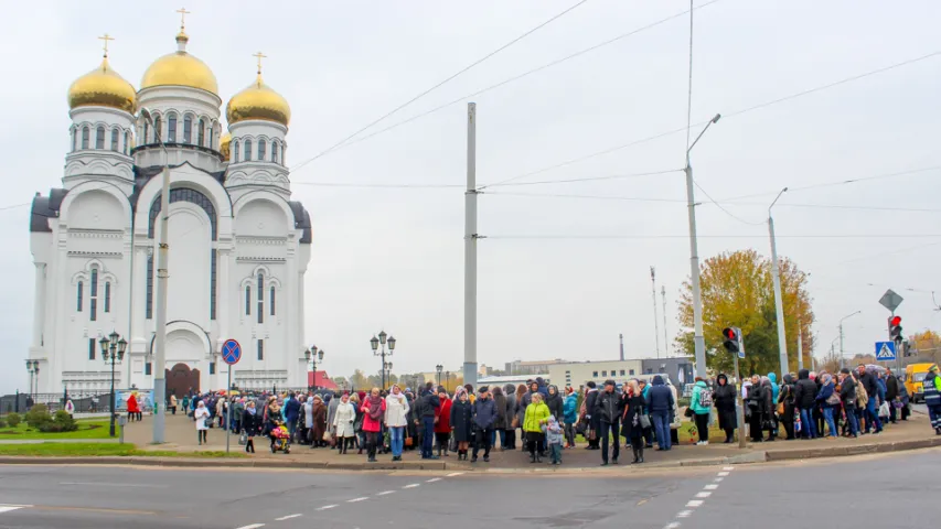 Фота дня. У Магілёў прывезлі мошчы