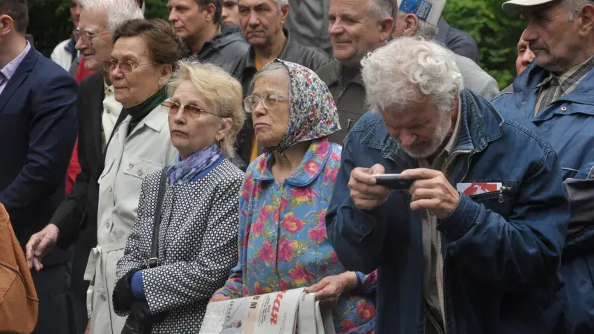 На Нацыянальны кангрэс прыйшло тры сотні чалавек. Ён працягваўся 53 хвіліны