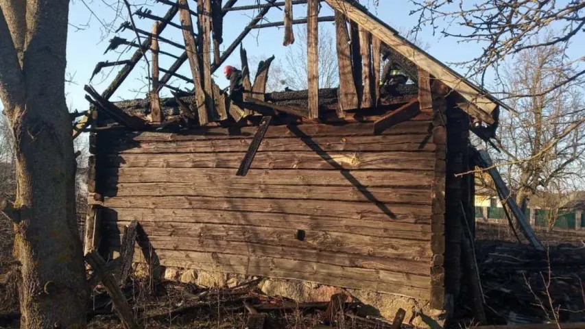 Тры дамы пад Навагрудкам згарэлі ад спальвання смецця (фота)