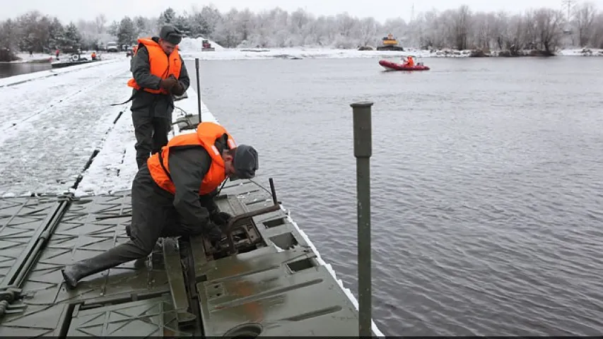 На Прыпяці ў раёне Жыткавічаў зрабілі пантонны мост — наўзамен аварыйнаму