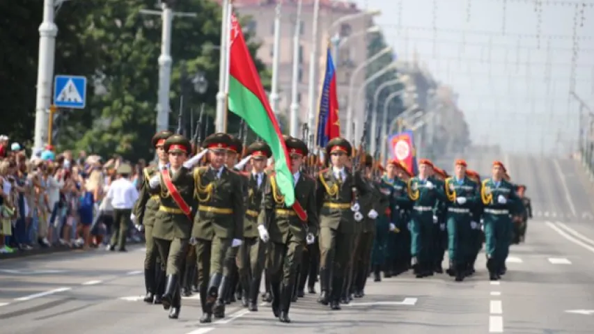 У Мінску прайшоў парад МНС 