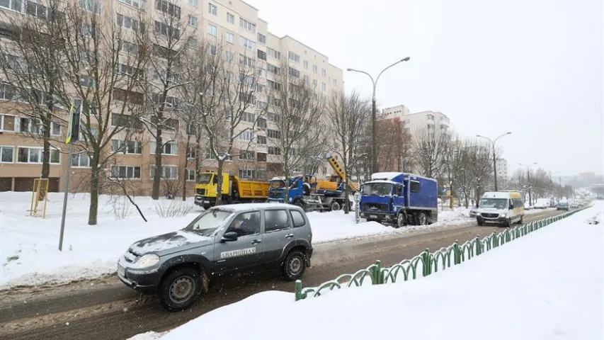 У Мінску затапіла скрыжаванне Якубоўскага і Адзінцова ў Фрунзенскім раёне