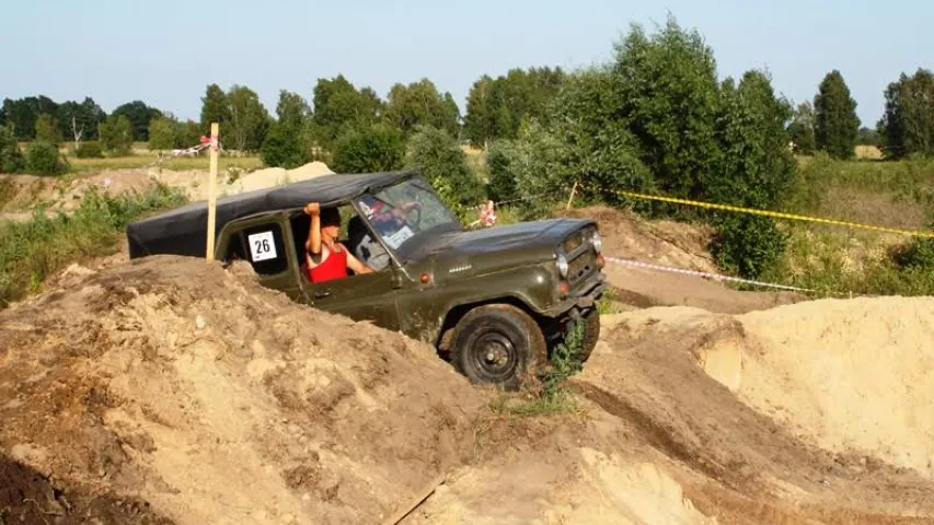  Каля Брэста прайшоў міжнародны фэст пазадарожнікаў (фота)