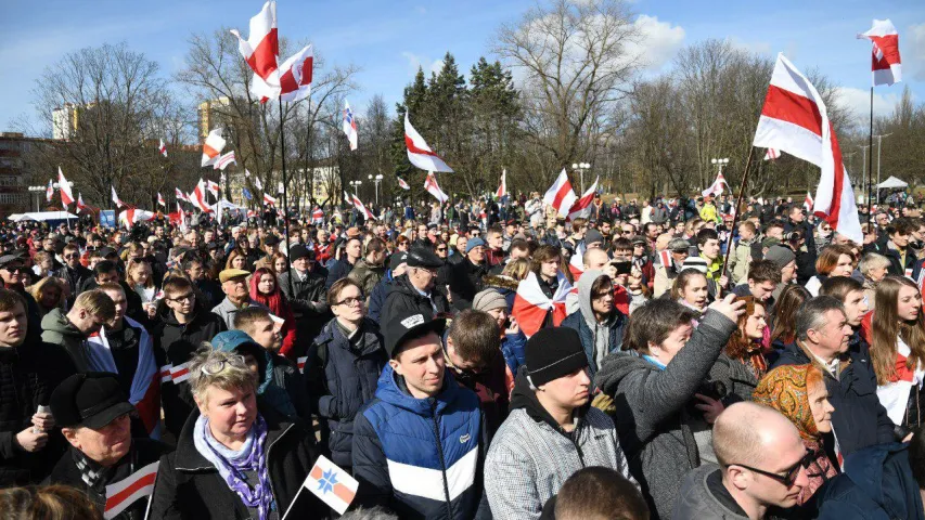 На акцыі ў Мінску патрабавалі вызваліць палітвязняў (фота)