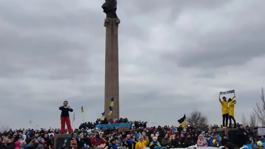 Продержаться до момента освобождения: как живёт Херсон под российской оккупацией