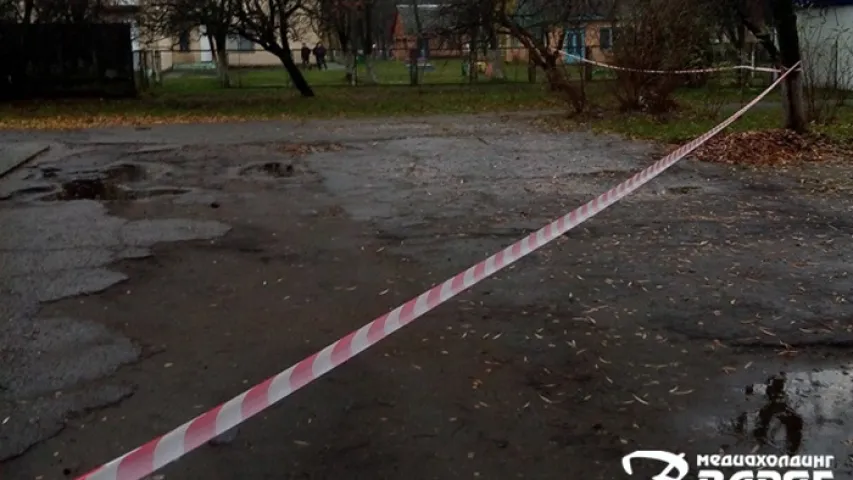 У пінскі дзіцячы садок з зямлёй прывезлі снарад часоў вайны (фота)