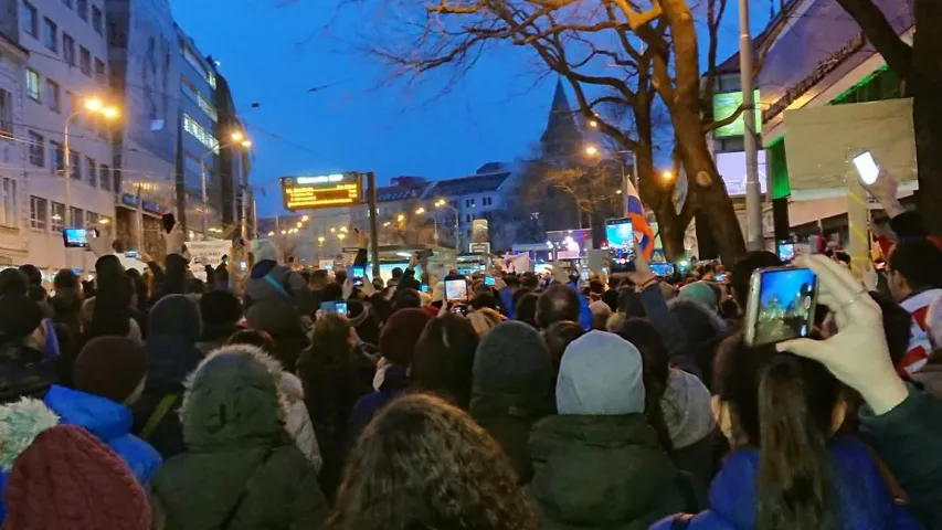 В Словакии проходят крупнейшие гражданские протесты. Что это?