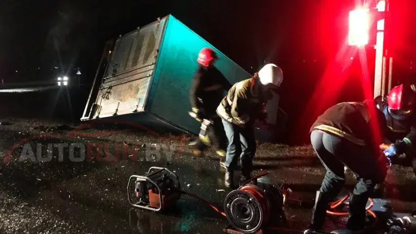 У Салігорску сутыкнуліся грузавік і легкавік, загінулі два чалавекі