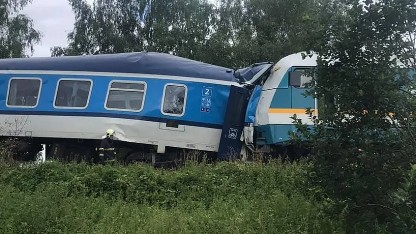 У Чэхіі сутыкнуліся пасажырскія цягнікі, ёсць загінулыя