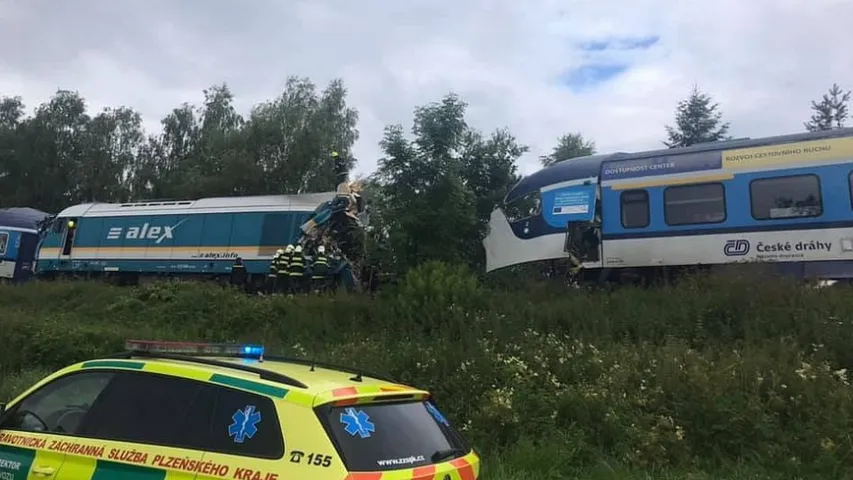 У Чэхіі сутыкнуліся пасажырскія цягнікі, ёсць загінулыя