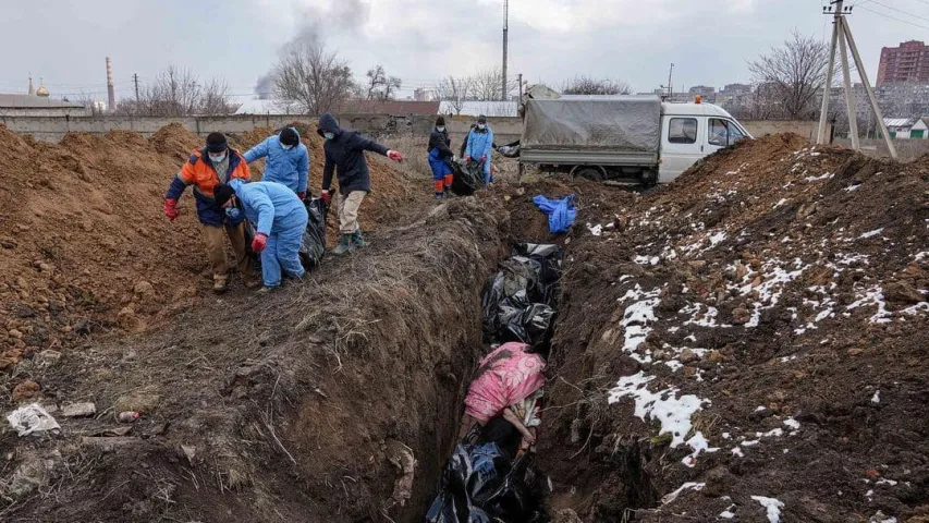 З'явіліся фота Марыупаля, які сёння перажыў расійскі авіяўдар