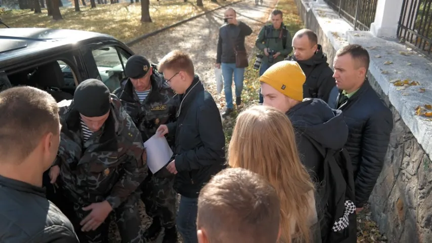 Акцыя "Моладзі БНФ" працягвалася некалькі секунд, актывістаў затрымалі (фота)