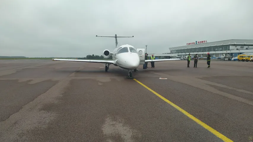 Прыватны самалёт здзейсніў аварыйную пасадку ў Гомелі