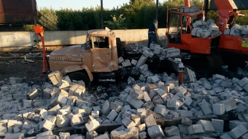 У Гродне на кіраўніка прыватнай фірмы абвалілася сцяна на будоўлі (фота)