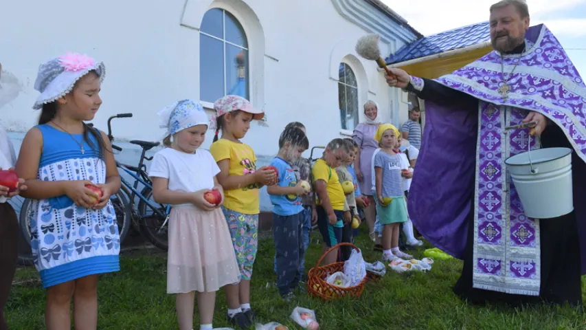 Яблычны Спас на Палессі (фотарэпартаж)