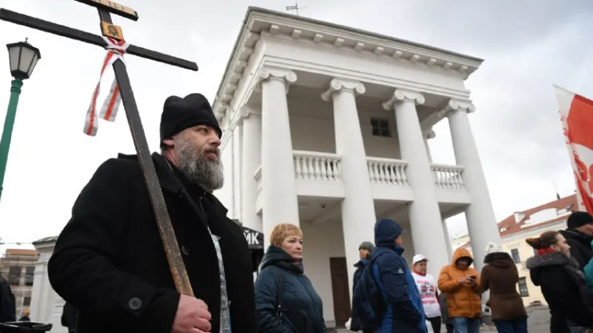 Статкевіч правёў мітынг-пікет у цэнтры Мінска (абноўлена)