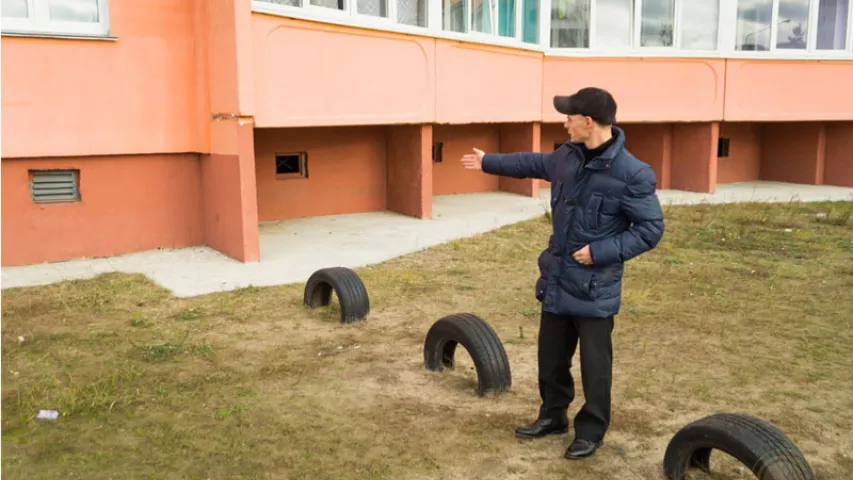 Жанчына ў Светлагорску звалілася з восьмага паверху (фота)