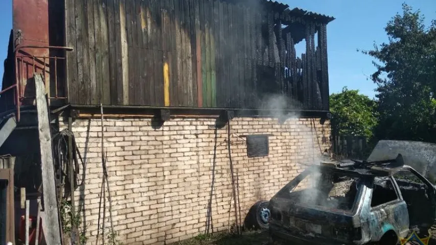 Шасцігадовы хлопчык пад Талачыном спаліў аўтамабіль суседа (фота)