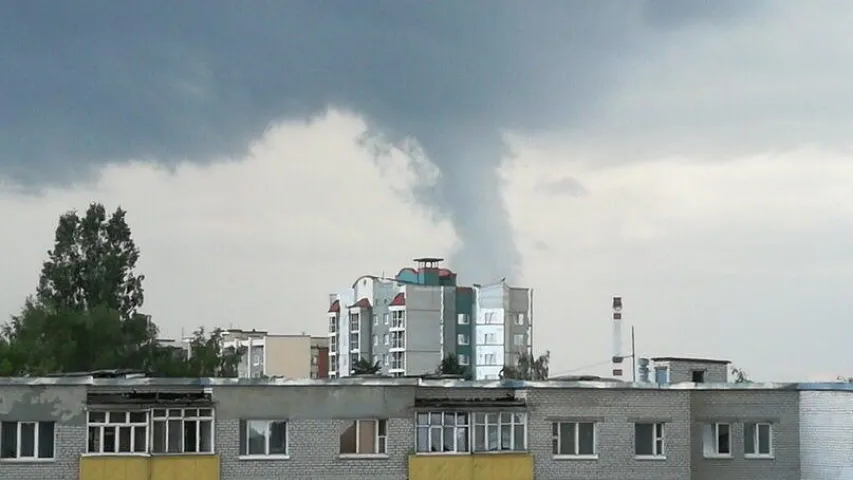 У небе над Лідай бачылі з’яву, падобную да тарнада (фотафакт)