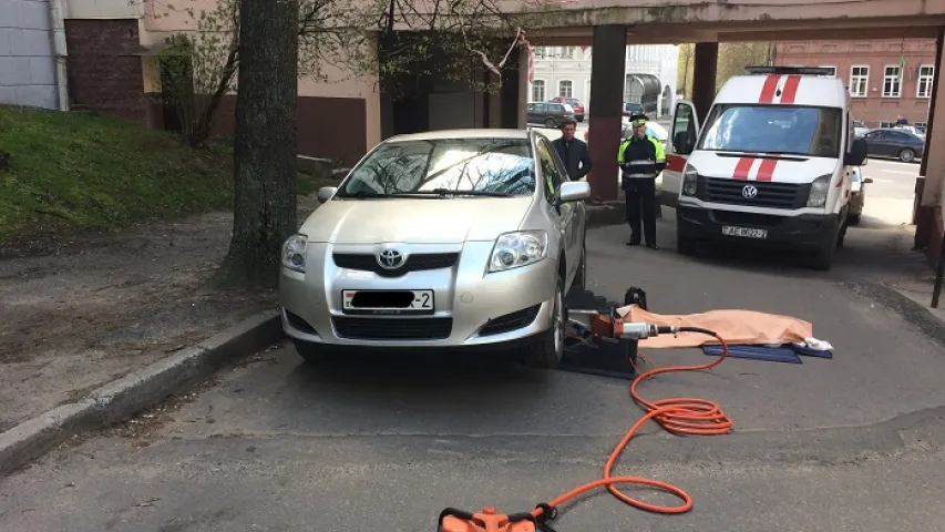 Аўтамабіль без кіроўцы ў Віцебску насмерць збіў пенсіянерку