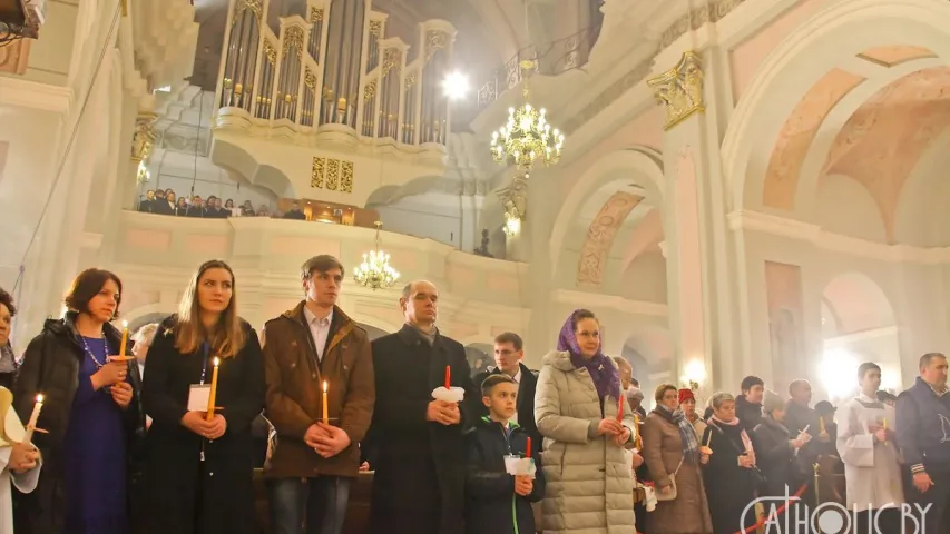 Католікі адзначаюць Вялікдзень — свята Уваскрэсення Хрыстовага