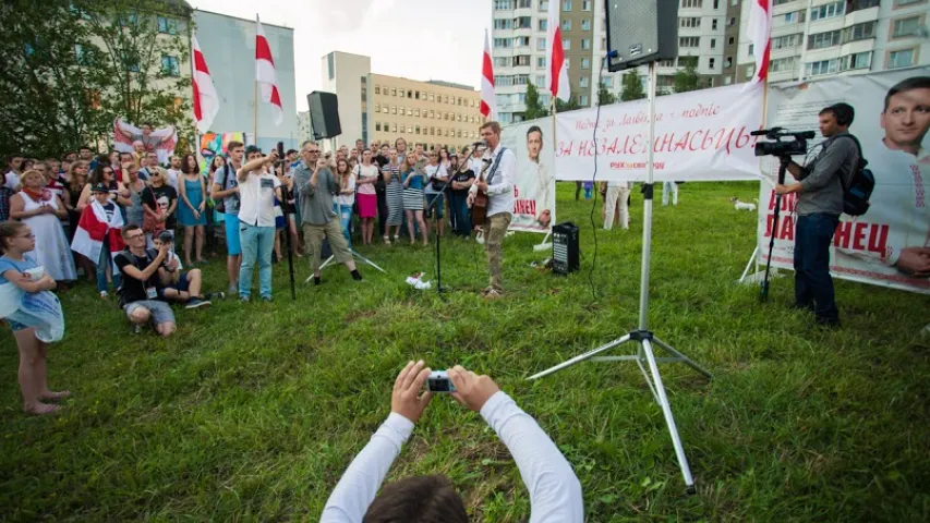 На канцэрт Лявона Вольскага ў Сухараве прыйшло 1500 чалавек (фотарэпартаж)