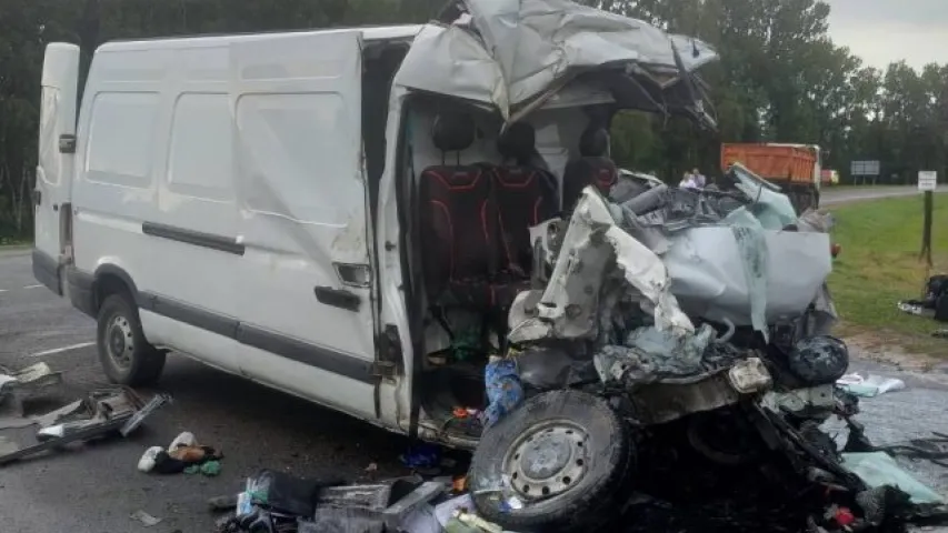 У Камянецкім раёне ў ДТЗ загінула сям'я — маці, бацька і два маленькія сыны