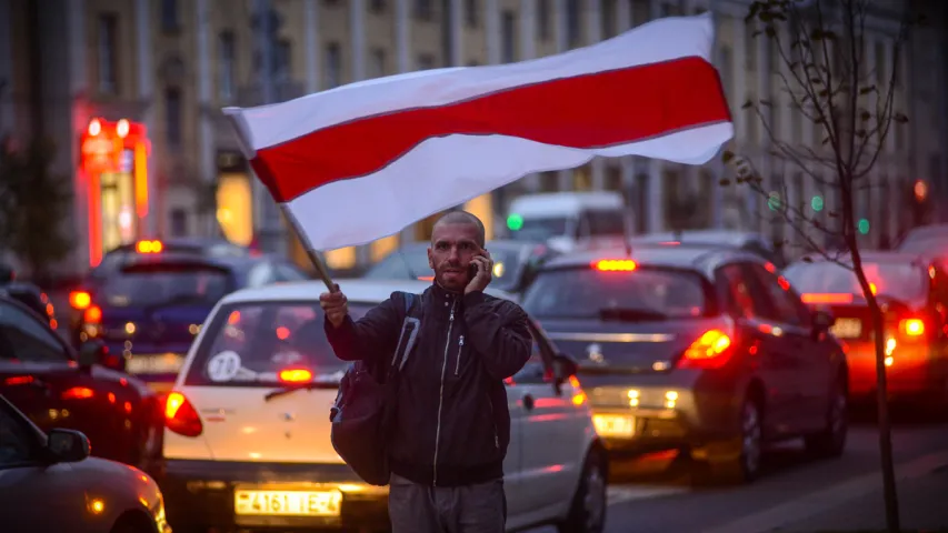 Акцыя “Праспект нацыянальнага сцяга” — у фотарэпартажы Еўрарадыё