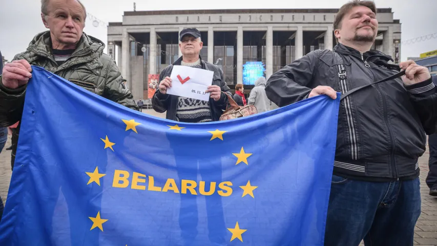 Як праходзіла першамайскае шэсце ў Мінску (фотарэпартаж)