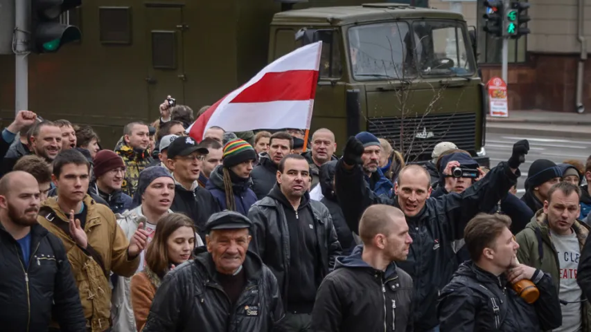 Як праходзіла першамайскае шэсце ў Мінску (фотарэпартаж)