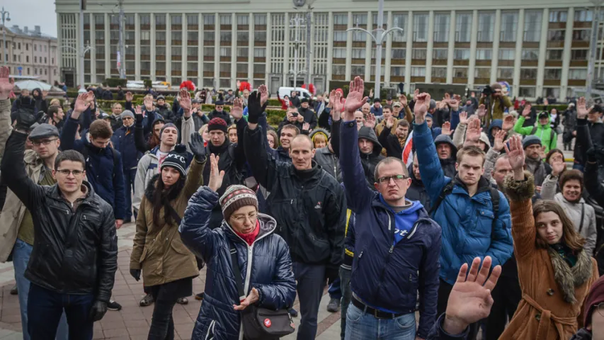 Як праходзіла першамайскае шэсце ў Мінску (фотарэпартаж)