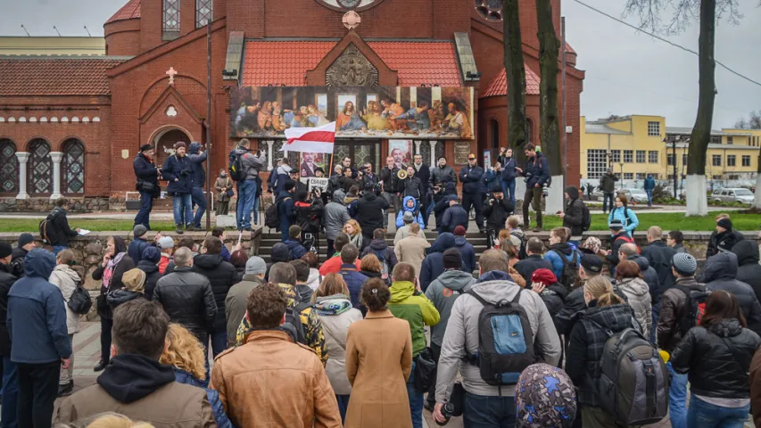 Як праходзіла першамайскае шэсце ў Мінску (фотарэпартаж)