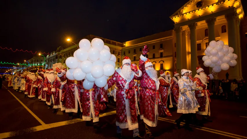 Шэсце Дзядоў Марозаў у Мінску ператварылася ў шоў трактароў