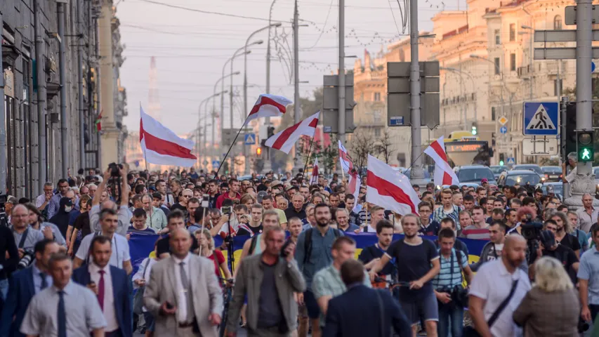 Як апазіцыя патрабавала новыя выбары. Фотарэпартаж 