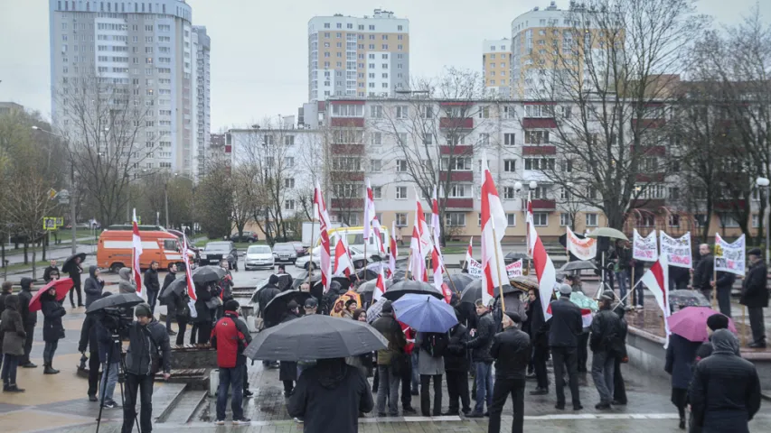 Фотарэпартаж з мітынгу КХП-БНФ у Мінску 