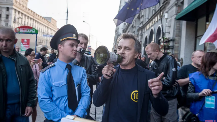 У цэнтры Мінска прайшоў пікет у памяць пра зніклых палітыкаў (дадаліся фота)