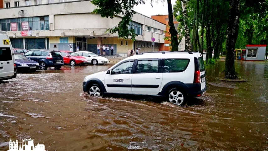 Залева затапіла цэнтр Гродна (фота, відэа)